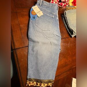 RVT Light Blue Cropped Jeans with Leopard Trim